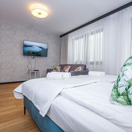 Inpoint Apartments G15 Near Old Town & Kazimierz District & Parking Option Kraków Exteriör bild